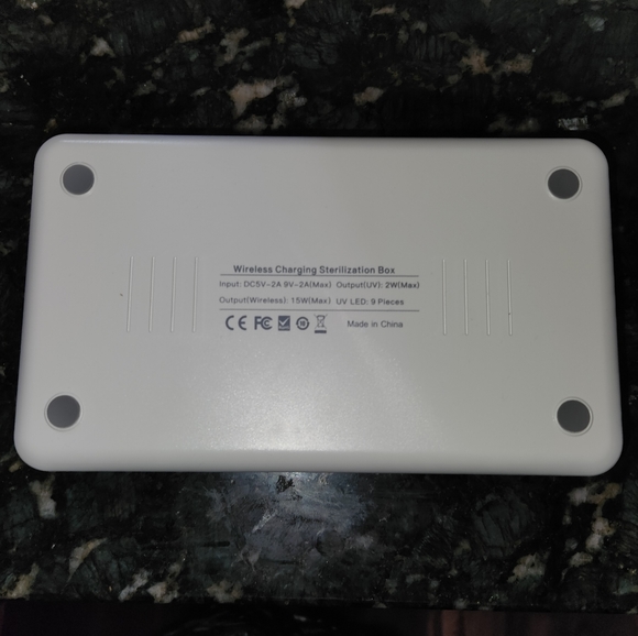 UV Multifunctional STERILIZER Wireless Charger - Picture 4 of 6